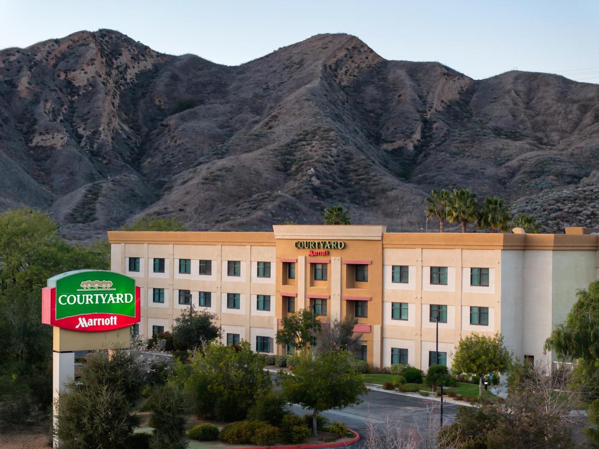 Courtyard By Marriott Santa Clarita Valencia Hotel Kültér fotó
